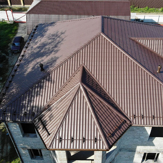 Монтаж сложной крыши и кровли в Весьегонске и Тверской области